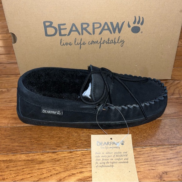 BearPaw Men’s Wayden Slip On Suede Slippers All Black Men’s Size 8